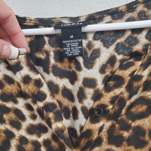Leopard blouse - Picture 3 of 3